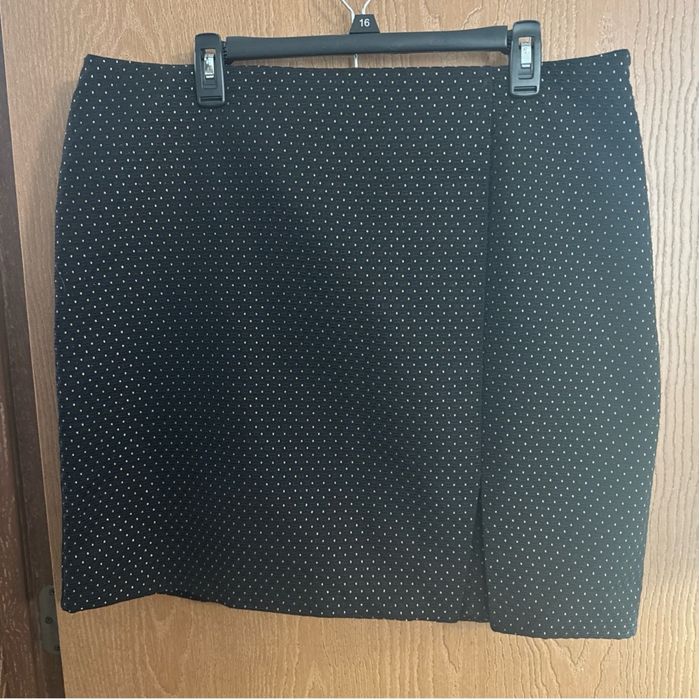 Ann Taylor Black and Gold Polka Dot Skirt, Size 16 fully lined NWT
